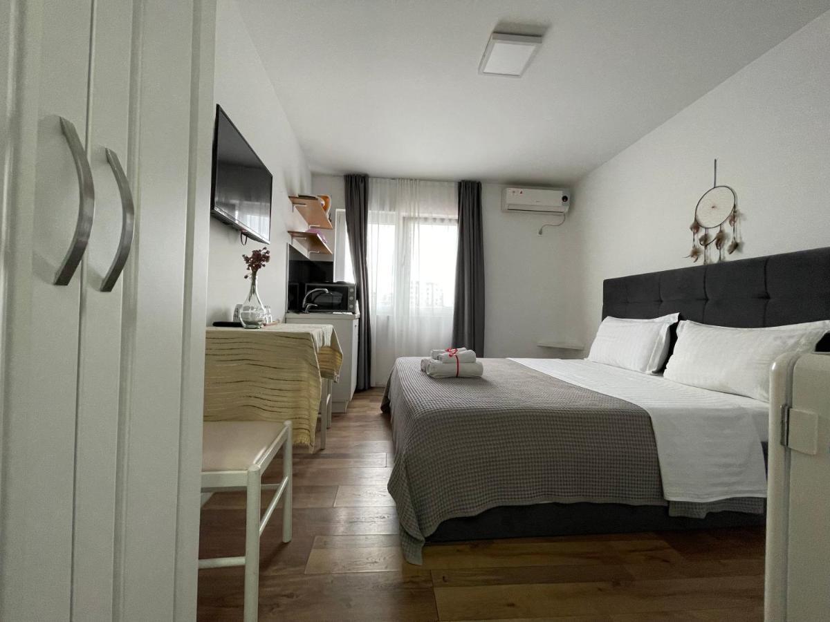 Central Studio Apartments Tirana Exterior photo