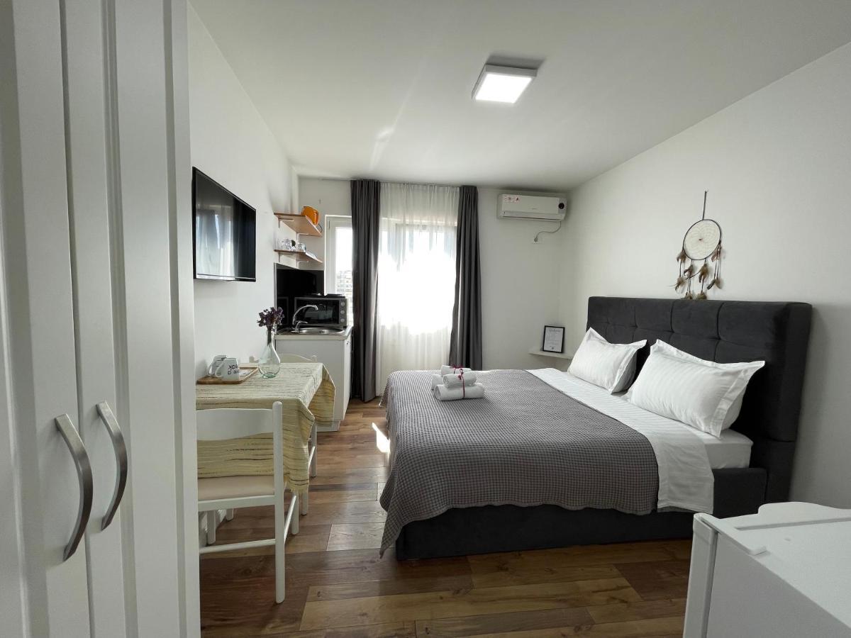 Central Studio Apartments Tirana Exterior photo