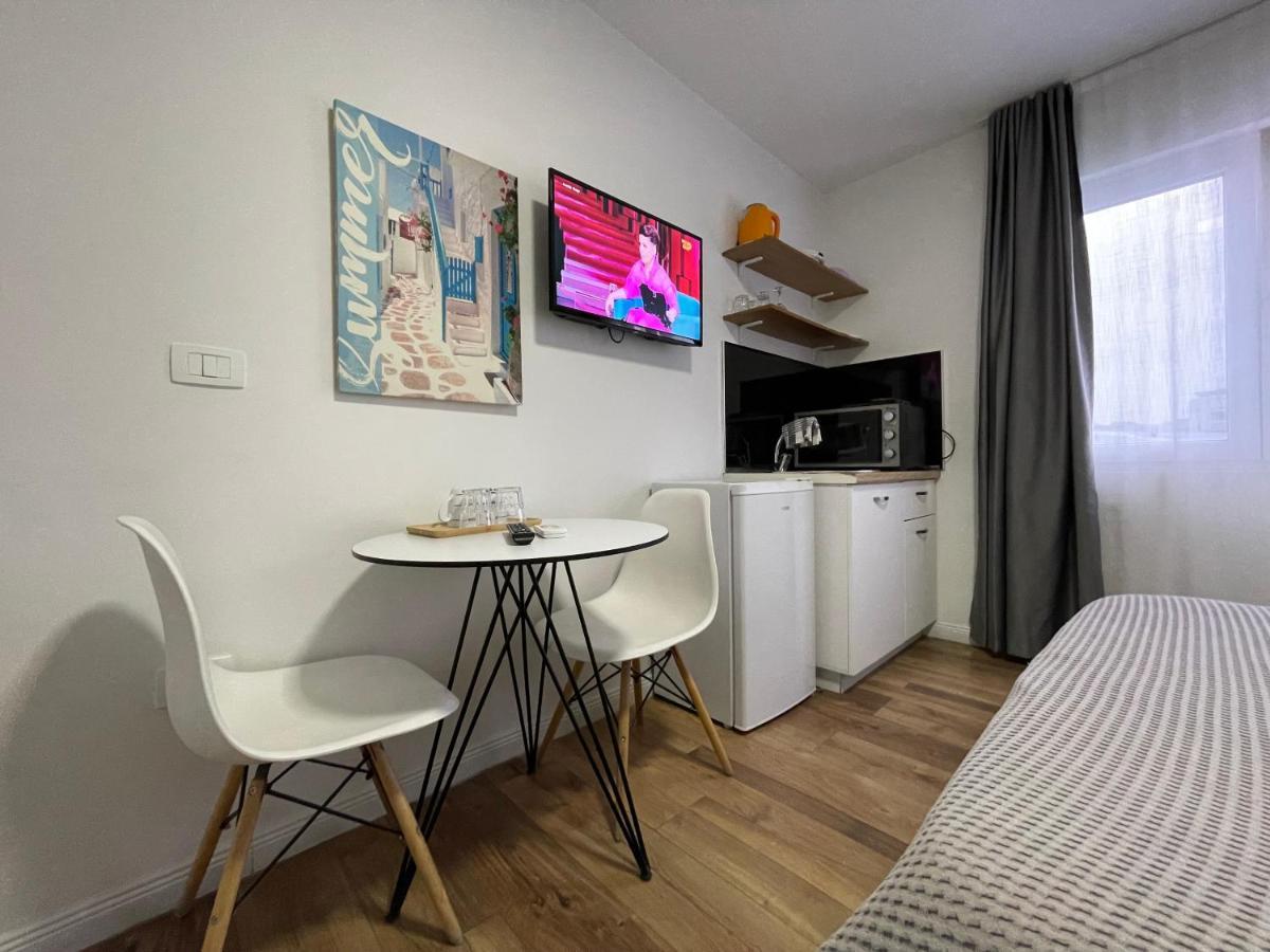 Central Studio Apartments Tirana Exterior photo
