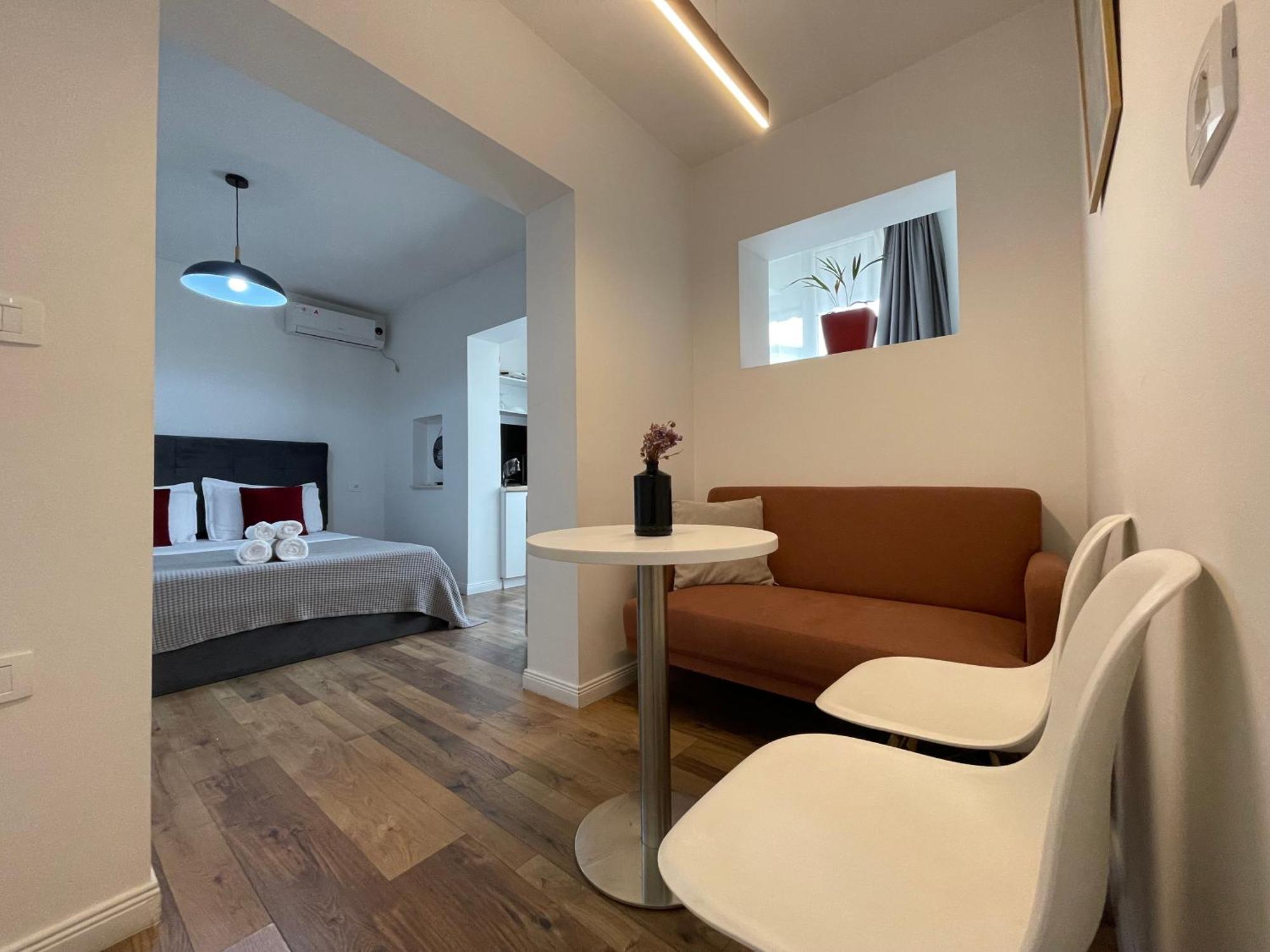 Central Studio Apartments Tirana Exterior photo